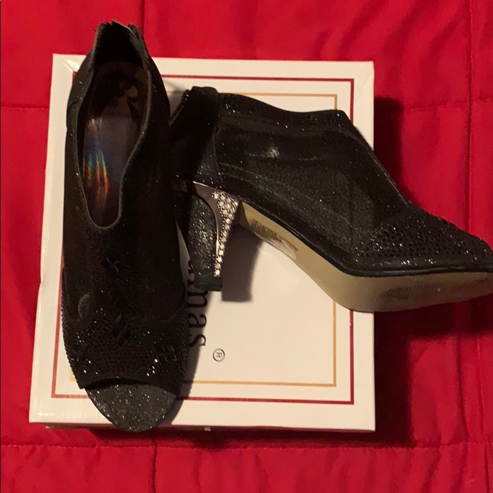 Dress heels